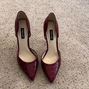 Nine West Croc-Embossed Burgundy Pointed D'Orsay Pumps